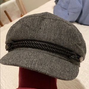 Gray hat